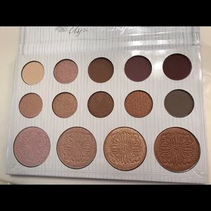 BH Cosmetics Carli Bybel palette